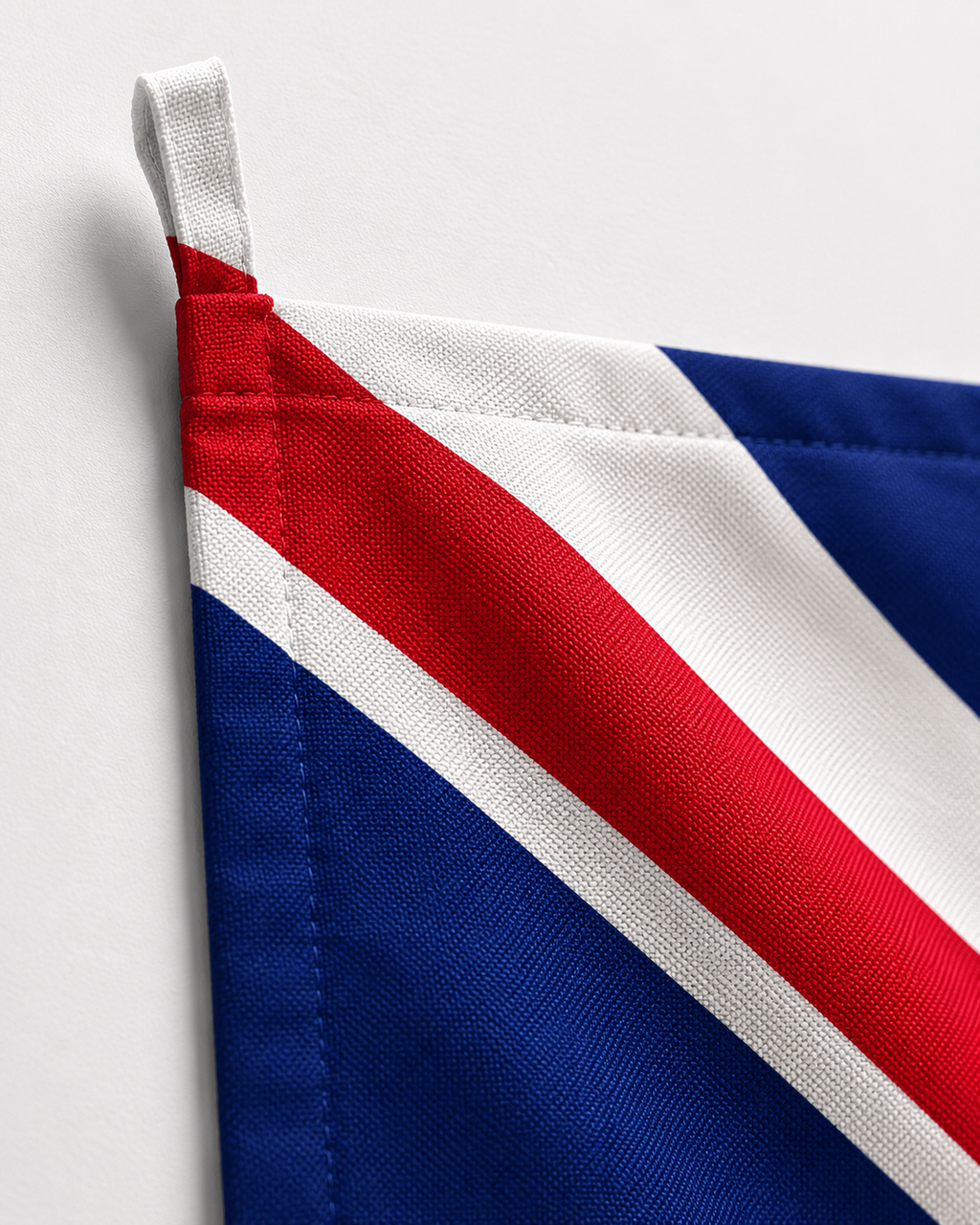 Union Jack Royal Crest Flag – Double-Sided British Heraldic Union Jack Decorative Flag