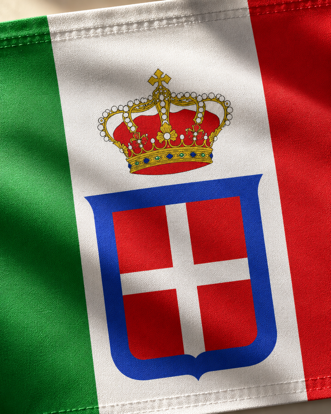 Kingdom of Italy Flag (1861–1946) – Double-Sided Savoy Royal Italian Historical Flag